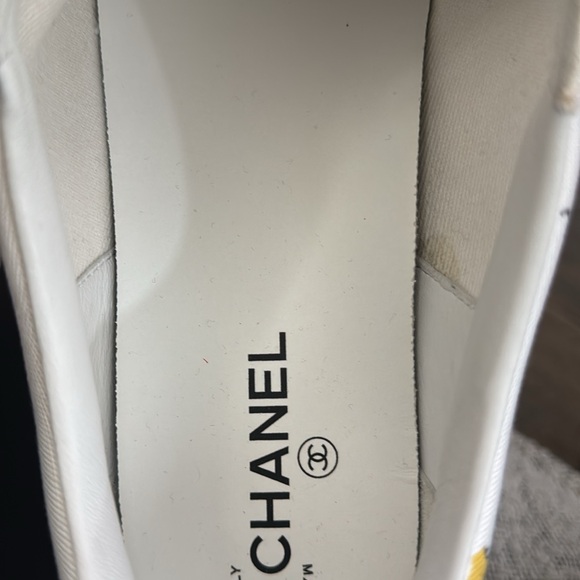 Worn once ! Chanel x Pharrell sneakers capsule collection ❤️ Rare find - Picture 6 of 14